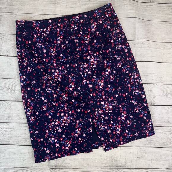J. Crew Navy Floral Printed Pencil Skirt with Stretch  Size 8 - Picture 7 of 8